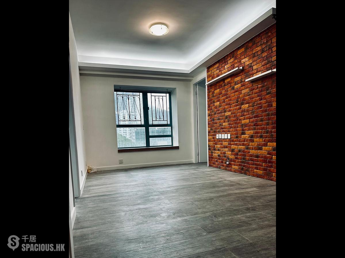 Kennedy Town - Millennium Court 01
