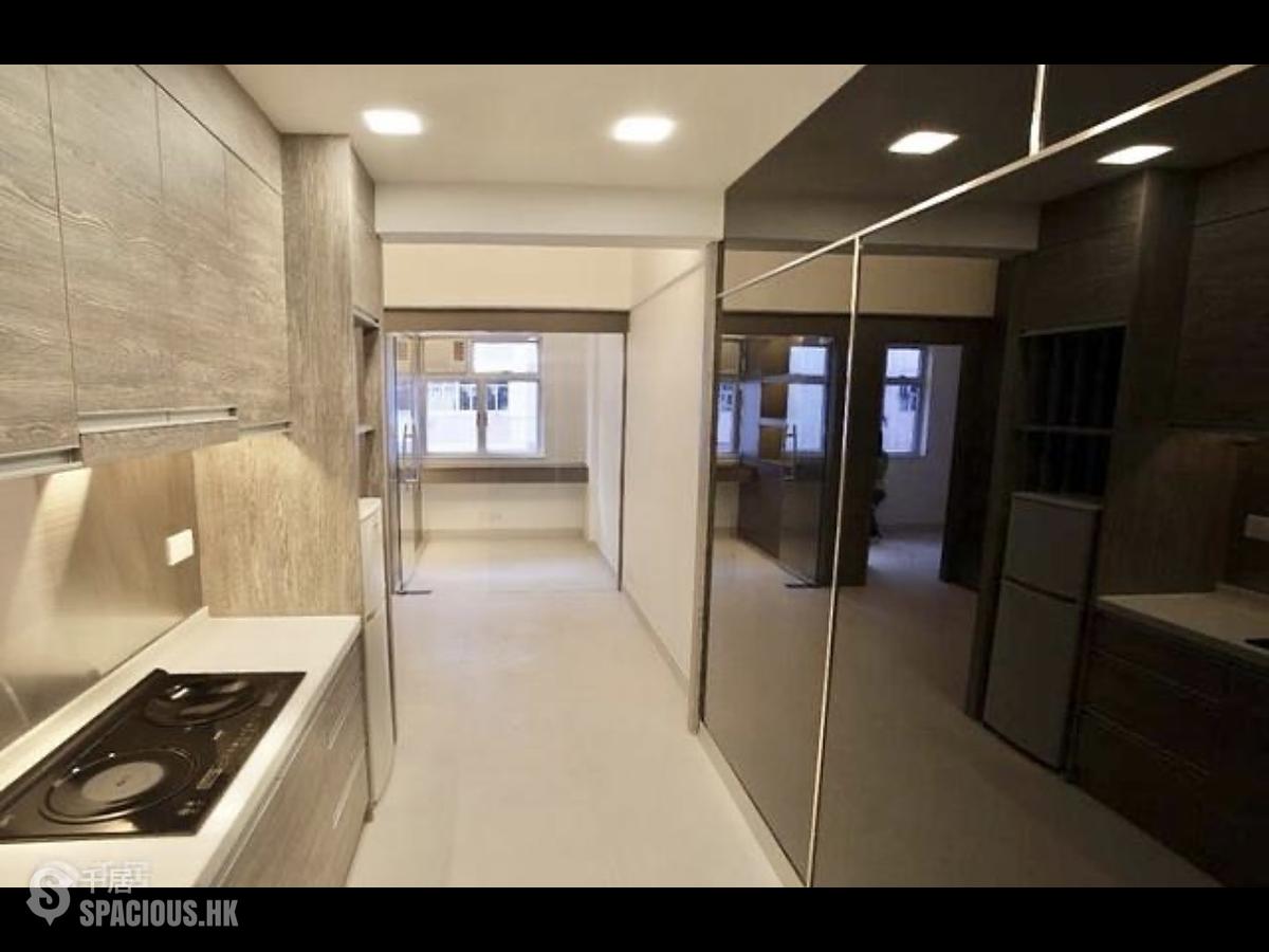 Wan Chai - Hung Yip Building 01