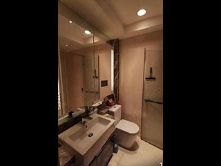 Wan Chai - The Avenue Phase 2 Block 2 03