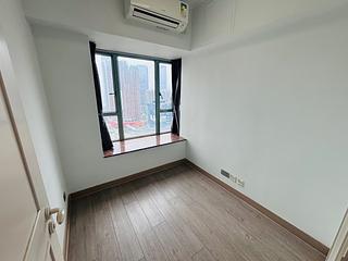 Tsim Sha Tsui - The Victoria Towers 02