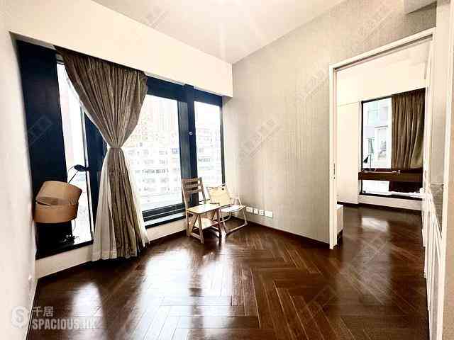 Shek Tong Tsui - One South Lane 01