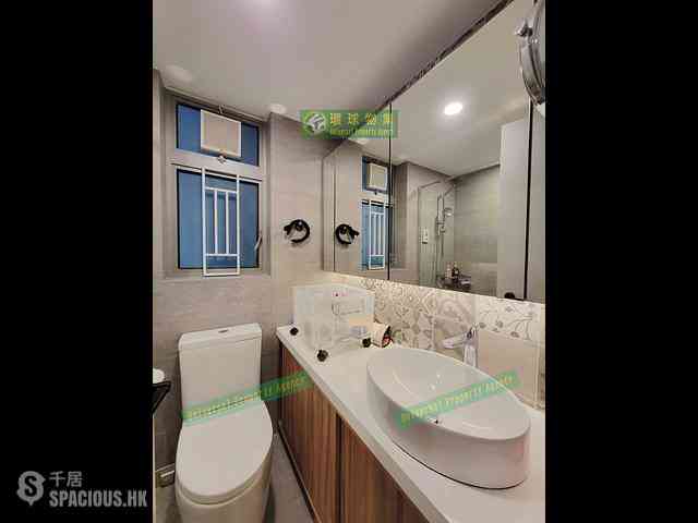 Kennedy Town - The Merton 06