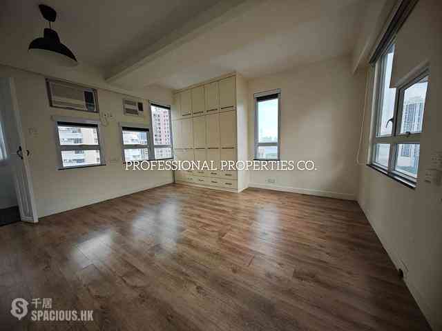 Tai Hang - Rich Building 06
