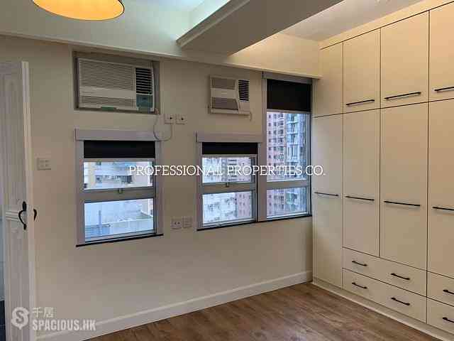 Tai Hang - Rich Building 20
