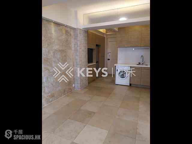 Happy Valley - Evone Court 01