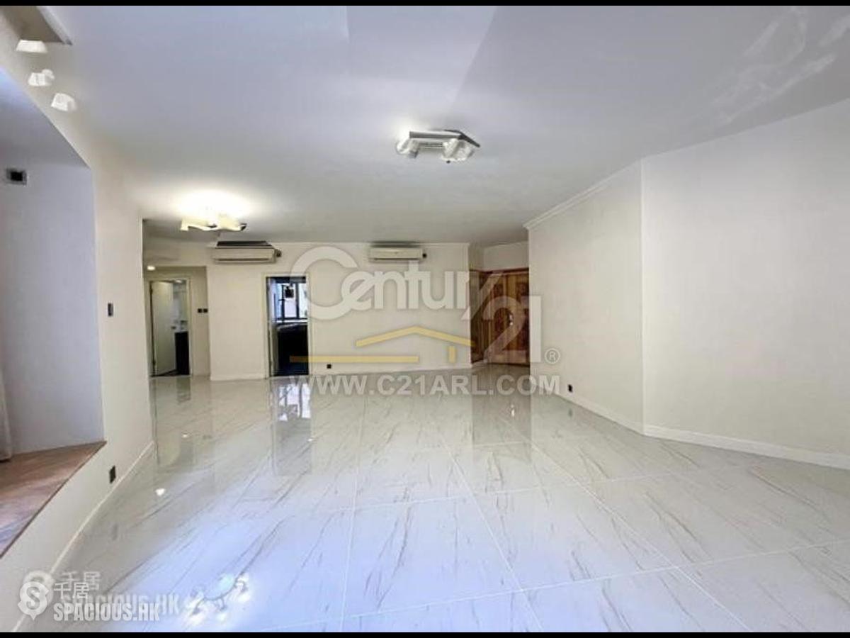Mid Levels Central - Tregunter Tower 3 01