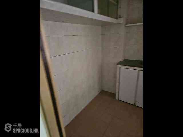 Shau Kei Wan - Metro Mansion 05