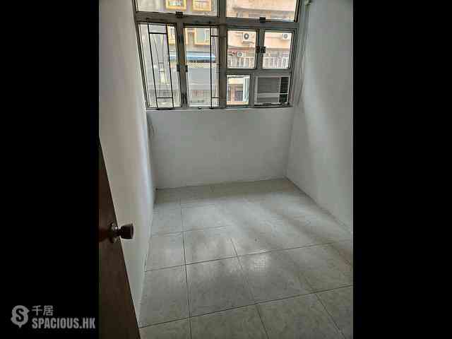 Shau Kei Wan - Metro Mansion 08