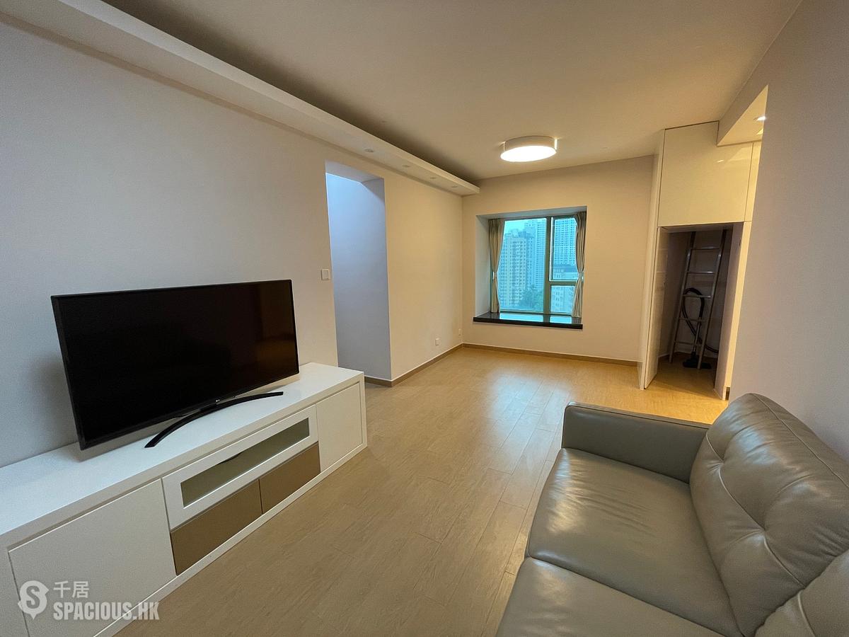 Wan Chai - Royal Court 01