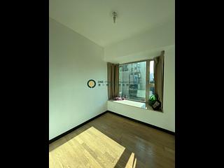 Sai Ying Pun - Centre Place 08