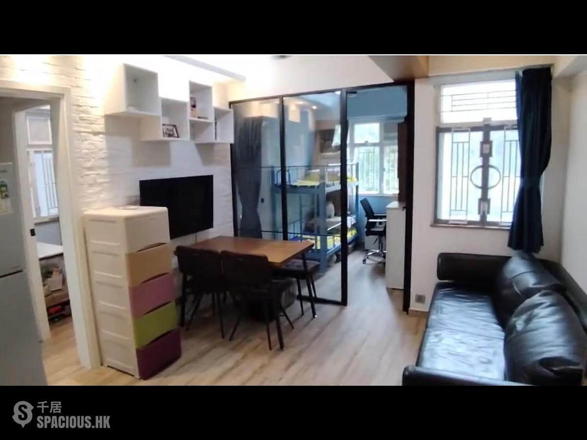 Kennedy Town - Lungga Mansion 01