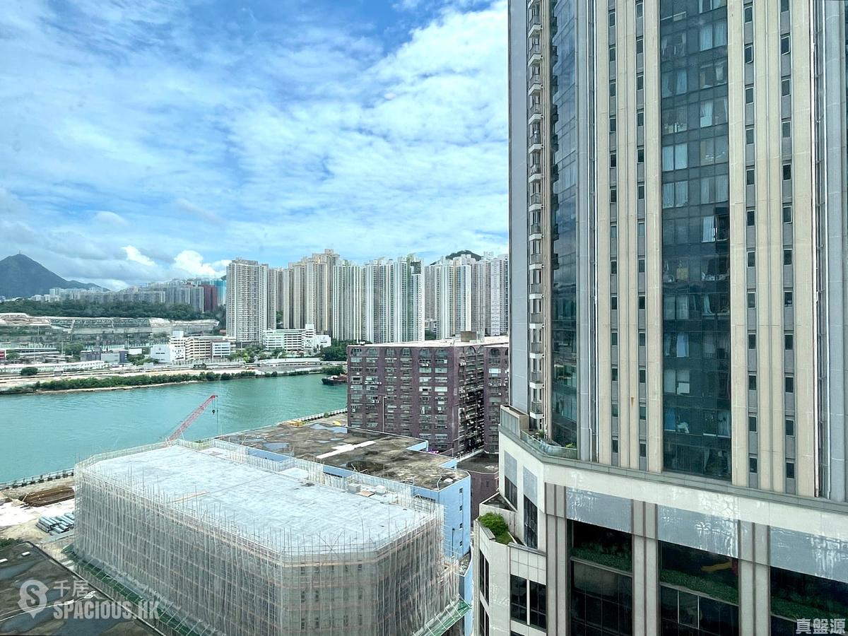 油塘 - 亲海駅 01