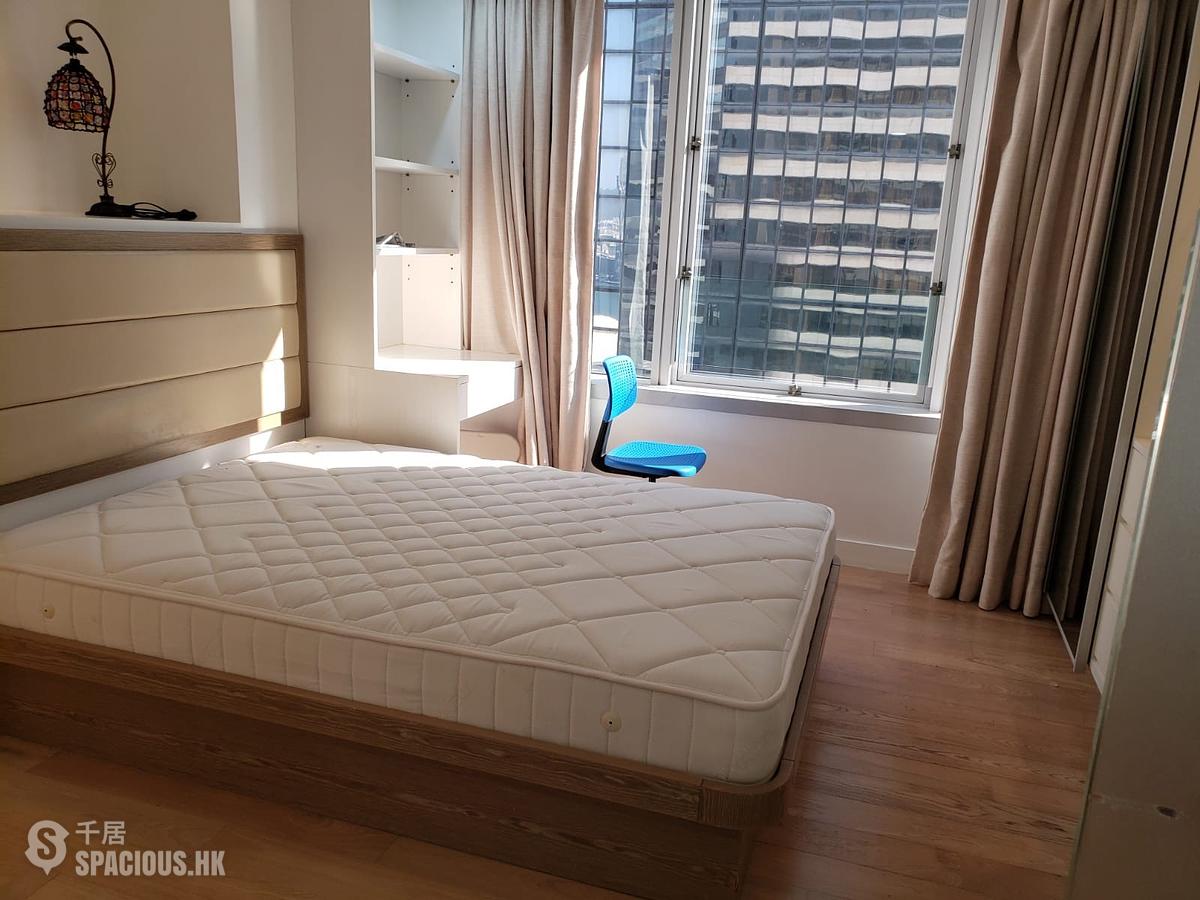 Wan Chai - Convention Plaza Apartments 01