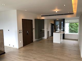 Mid Levels East - Bowen Place 10