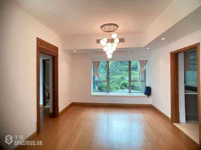 Mid Levels Central - Regence Royale Tower 1 08