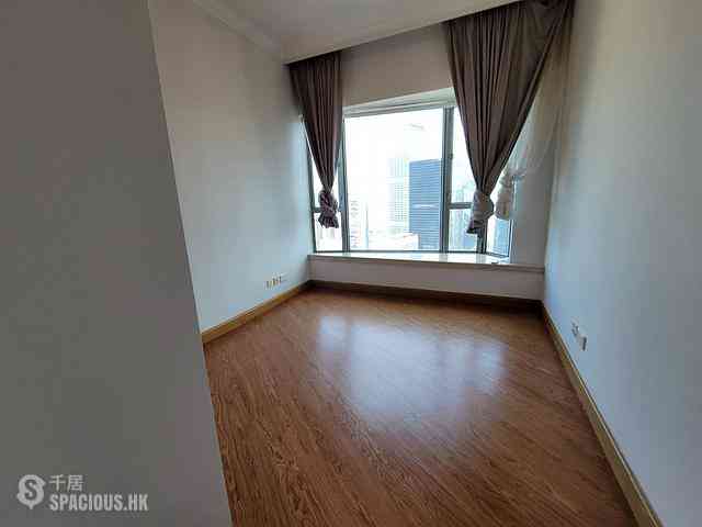 Mid Levels Central - Regence Royale Tower 1 12