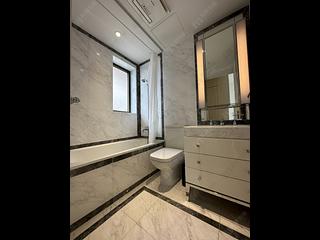 Sai Ying Pun - Kensington Hill 08