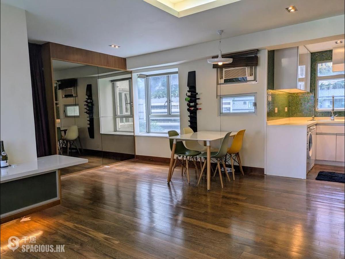 Mid Levels West - Bonham Court 01