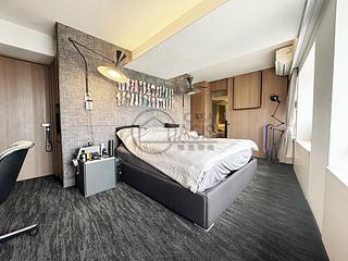 Mid Levels Central - Birchwood Place 05