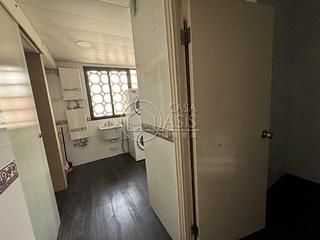 Causeway Bay - Fontana Gardens Block 14-17 08