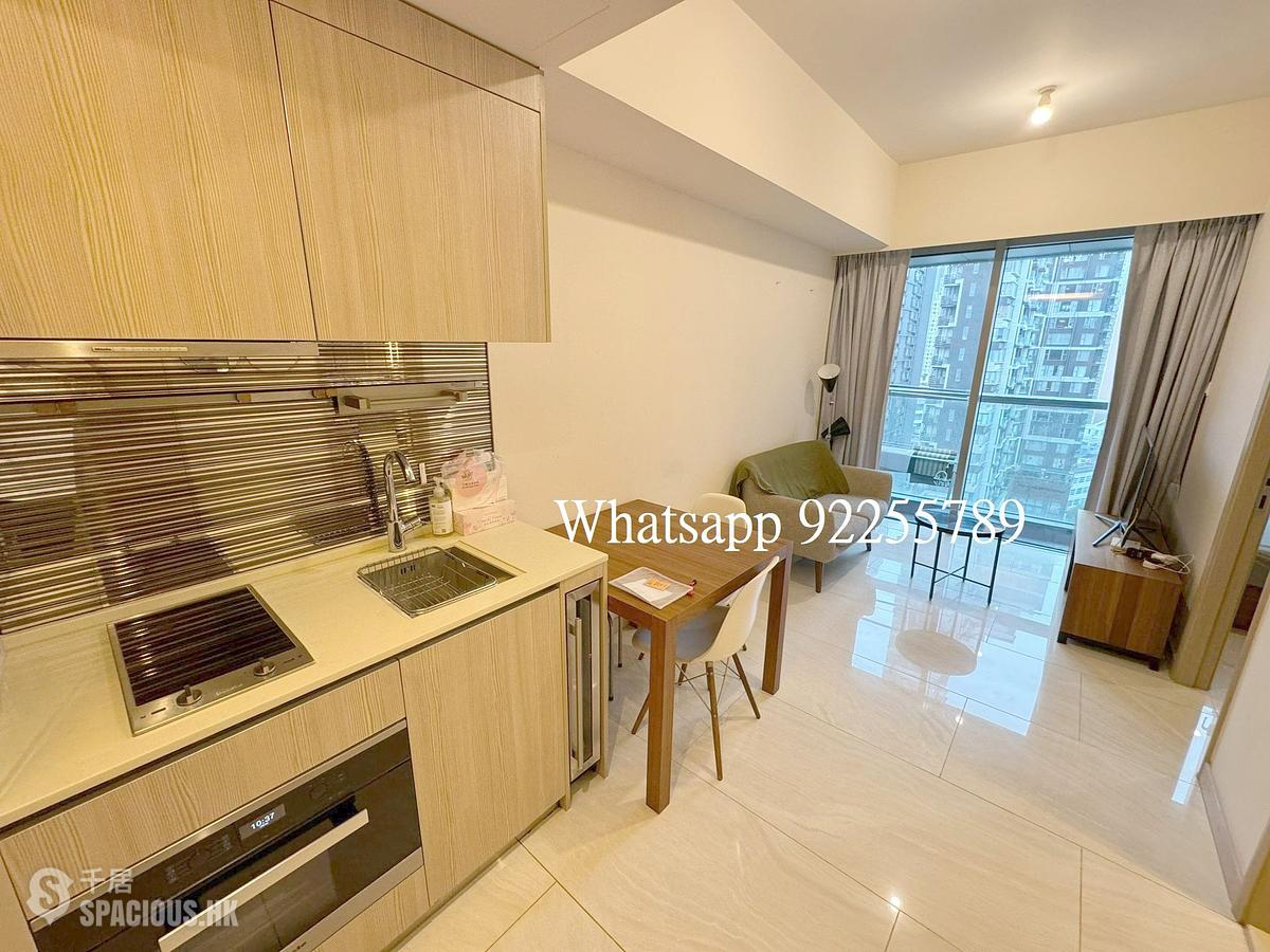 Sai Ying Pun - King's Hill 01