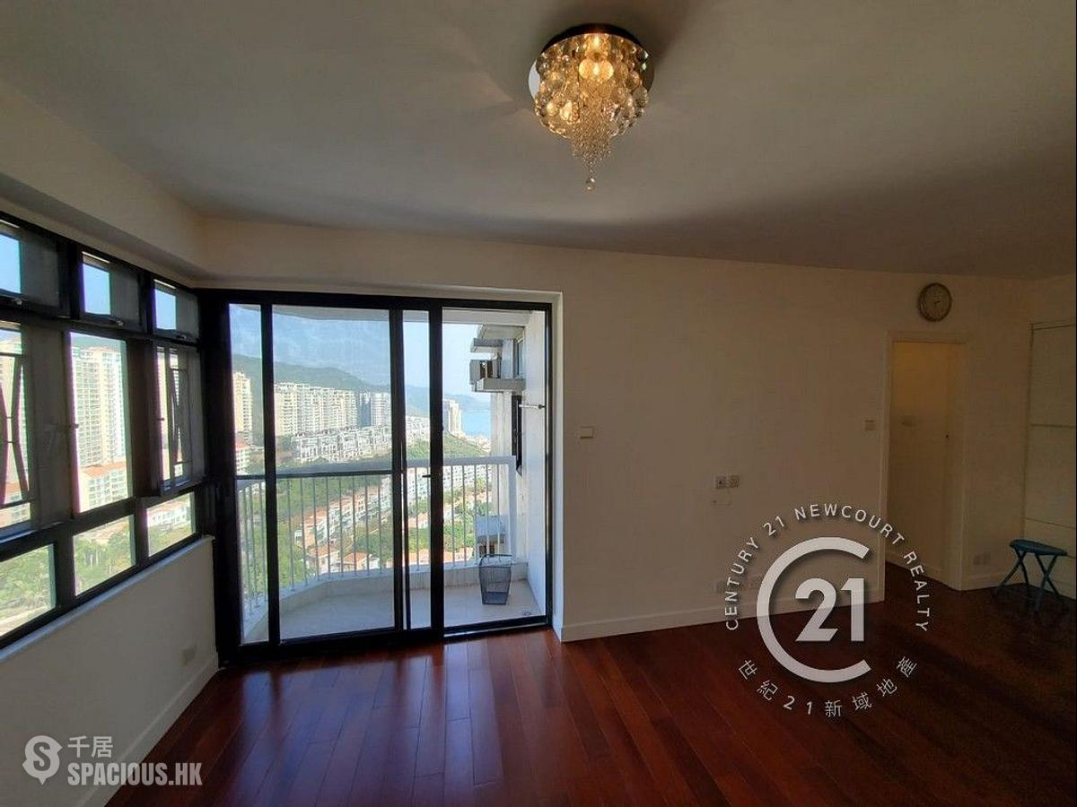 Discovery Bay - Discovery Bay Phase 5 Greenvale Village Greenland Court (Block 5) 01