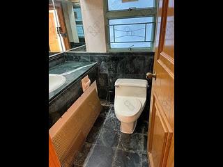 Mid Levels Central - Goldwin Heights 07