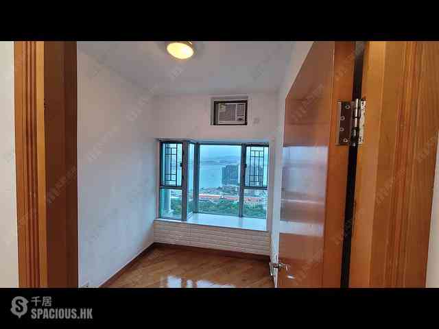 Tung Chung - Coastal Skyline Phase 1 Block 2 04