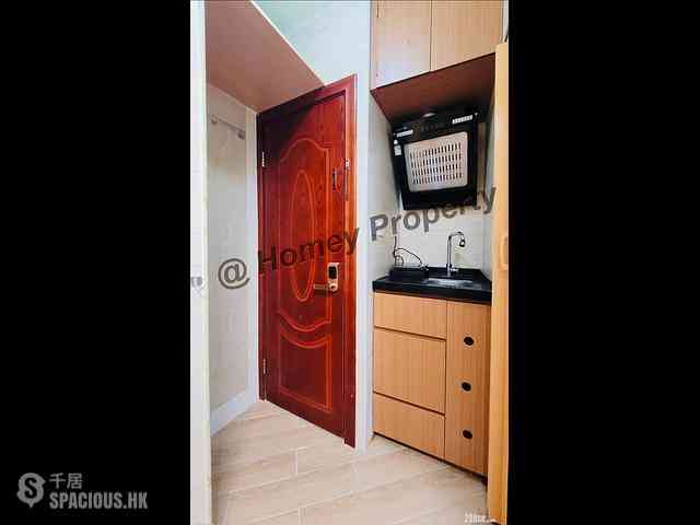 Wan Chai - Fasteem Mansion 09