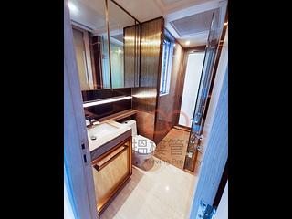 Sai Ying Pun - King's Hill 02