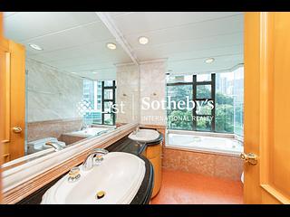 Mid Levels Central - Fairlane Tower 02