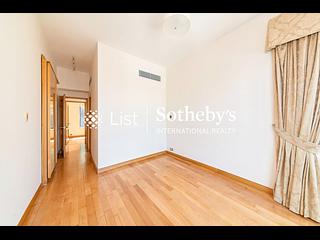 Mid Levels Central - Fairlane Tower 07