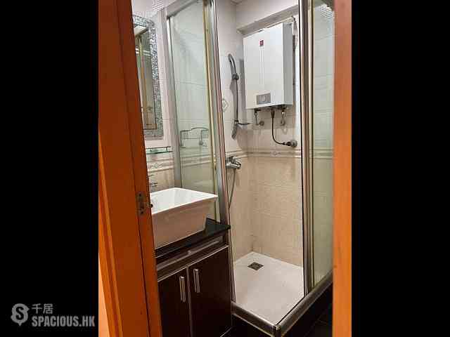 Ap Lei Chau - South Horizons Phase 3 Mei Wah Court (Block 22) 06