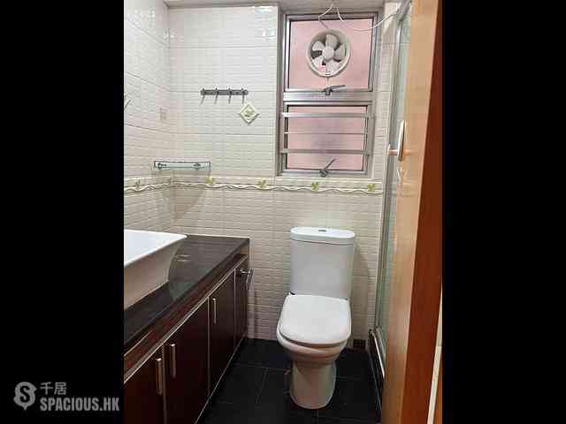 Ap Lei Chau - South Horizons Phase 3 Mei Wah Court (Block 22) 10