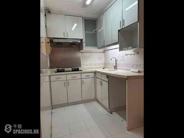 Ap Lei Chau - South Horizons Phase 3 Mei Wah Court (Block 22) 16