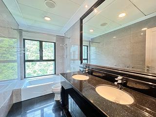Mid Levels Central - The Harbourview 20