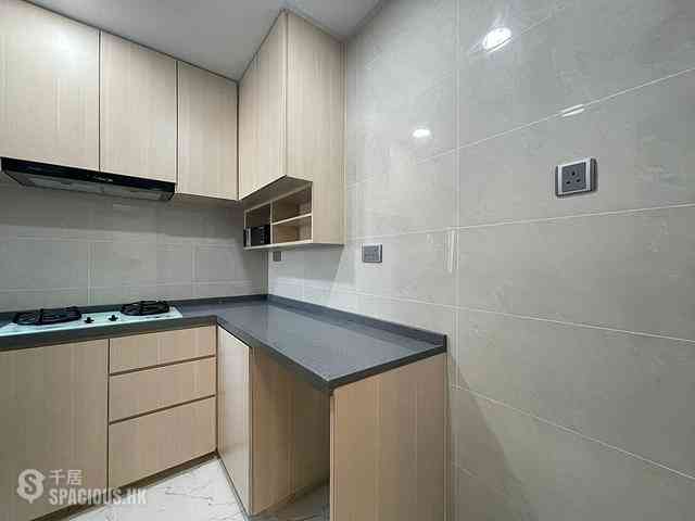 Sai Ying Pun - Kwan Yick Building Phase 3 Block A 03