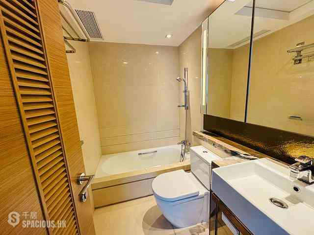 Tung Chung - Century Link Phase 2 Tower 1B 07