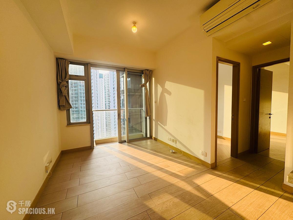 Tung Chung - Century Link Phase 1 Tower 6B 01