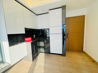 Tung Chung - Century Link Phase 1 Tower 6B 02