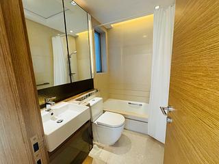 Tung Chung - Century Link Phase 1 Tower 6B 06