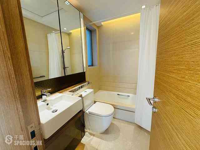 Tung Chung - Century Link Phase 1 Tower 6B 06