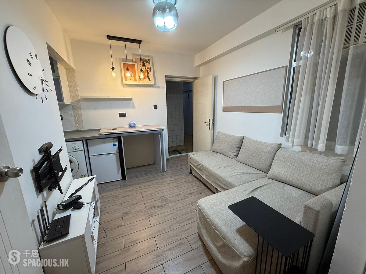 Sai Ying Pun - Wing Cheung Building 01