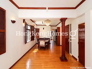 Mid Levels Central - Pak Fai Mansion 04