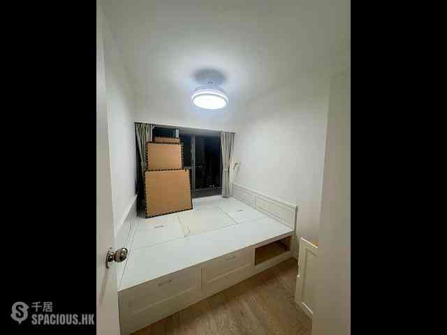 Tung Chung - Seaview Crescent Block 1 08