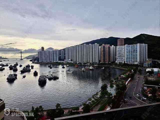 Tsuen Wan - Ocean Pride Phase 3 Block 7 06