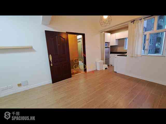 Soho - Sunrise House 01