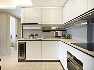 Mid Levels Central - Townplace Soho 03