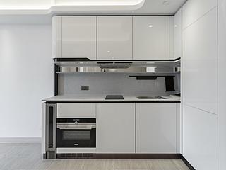 Mid Levels Central - Townplace Soho 08