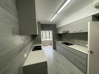 Mid Levels Central - Estoril Court Block 1 08